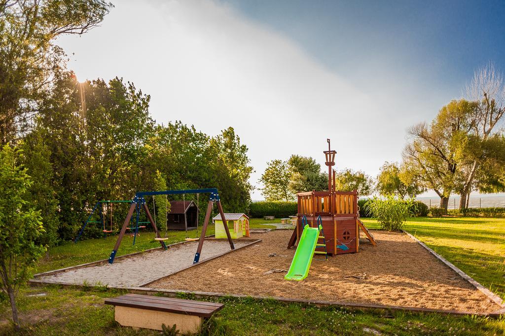 Milan Apartmanok Siófok Exteriör bild