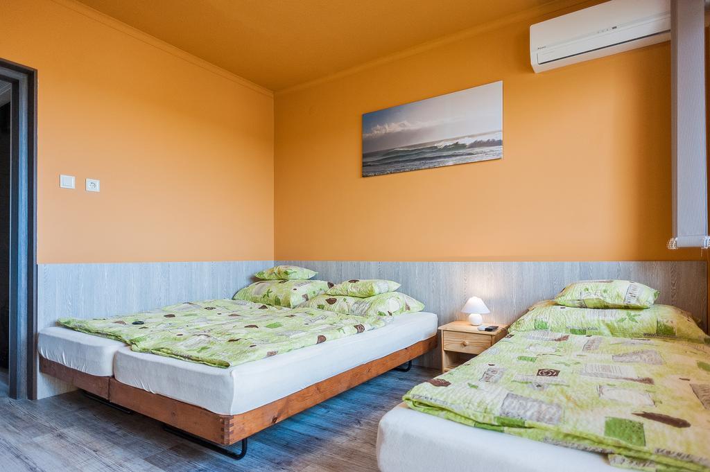 Milan Apartmanok Siófok Exteriör bild