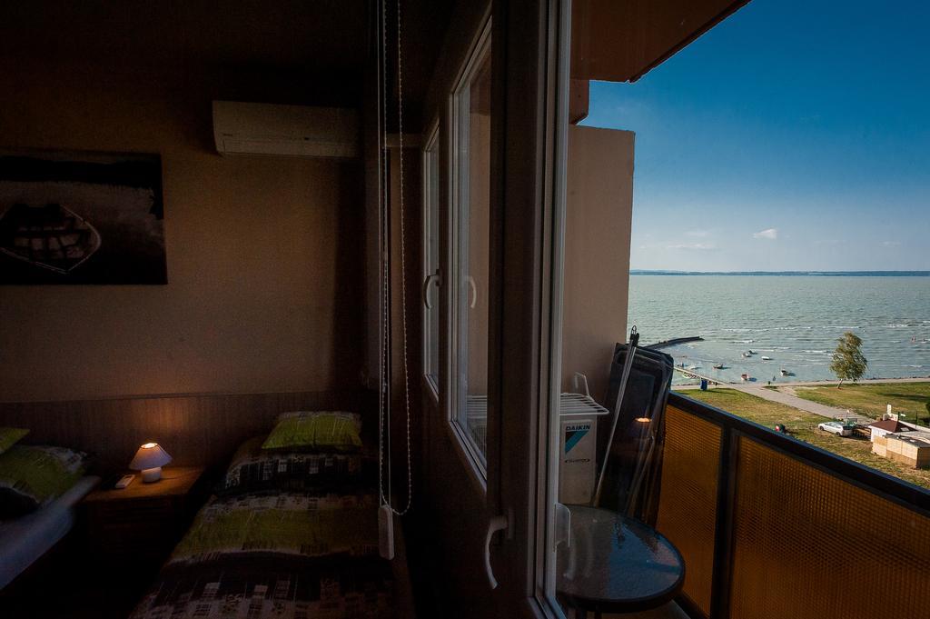 Milan Apartmanok Siófok Exteriör bild