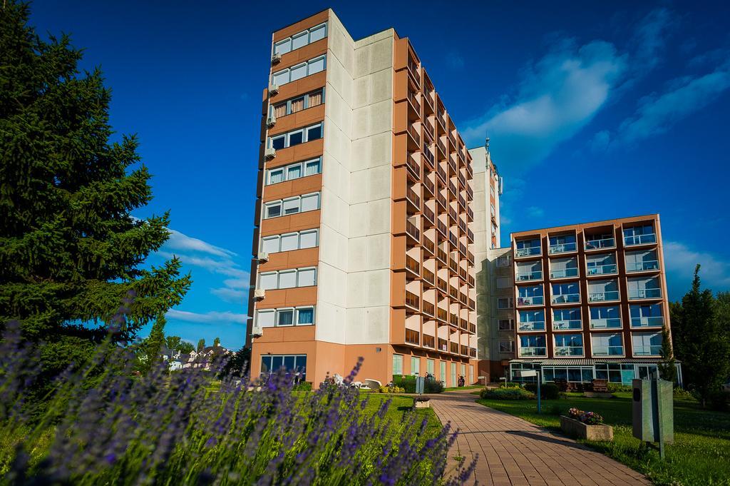 Milan Apartmanok Siófok Exteriör bild