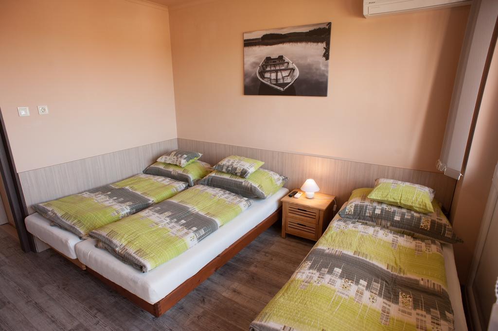 Milan Apartmanok Siófok Exteriör bild
